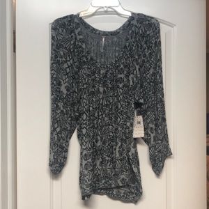 Women’s free people shirt